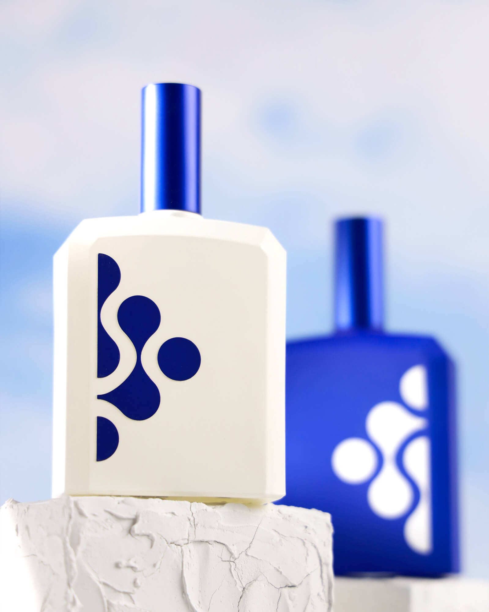 本命ギフト bottle blue a not is This 1.5 Parfums de Histoires - 香水(ユニセックス)